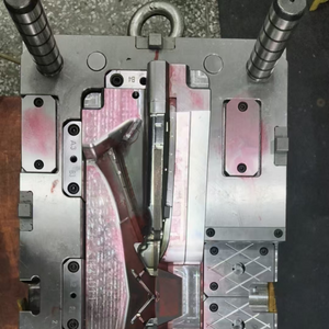 Automobile plastic mold