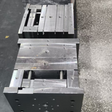Automobile plastic mold
